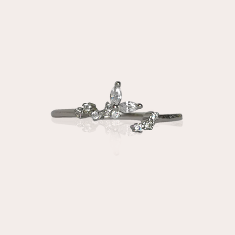 Anillo Hojitas Ajustable de Zirconias