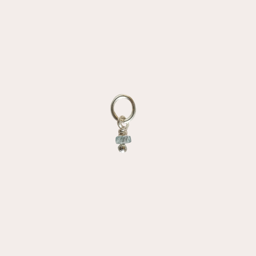 Charm Piedra Engarzada