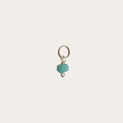 Charm Piedra Engarzada