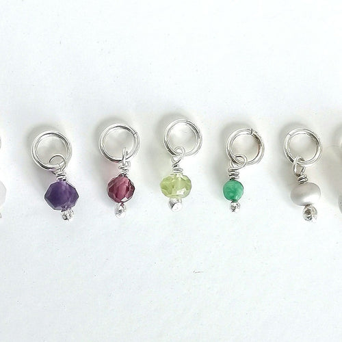 Charm Piedra Engarzada