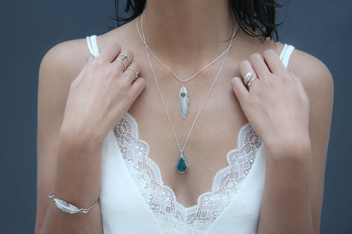 Collar Mut con piedra