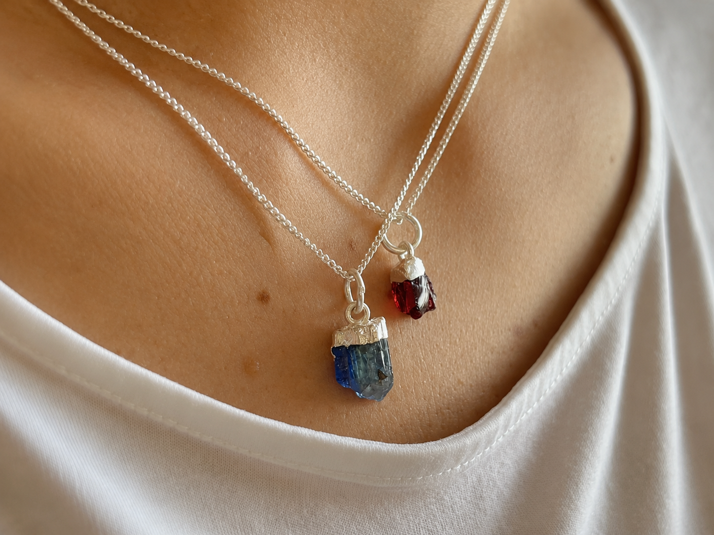 Joyas esenciales para uso diario: El armario cápsula de joyería contemporánea