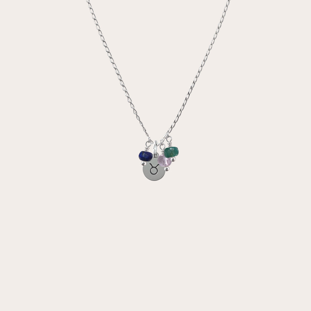 Collar signo con piedras