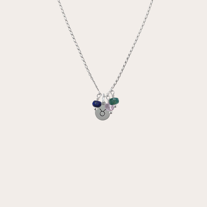 Collar signo con piedras