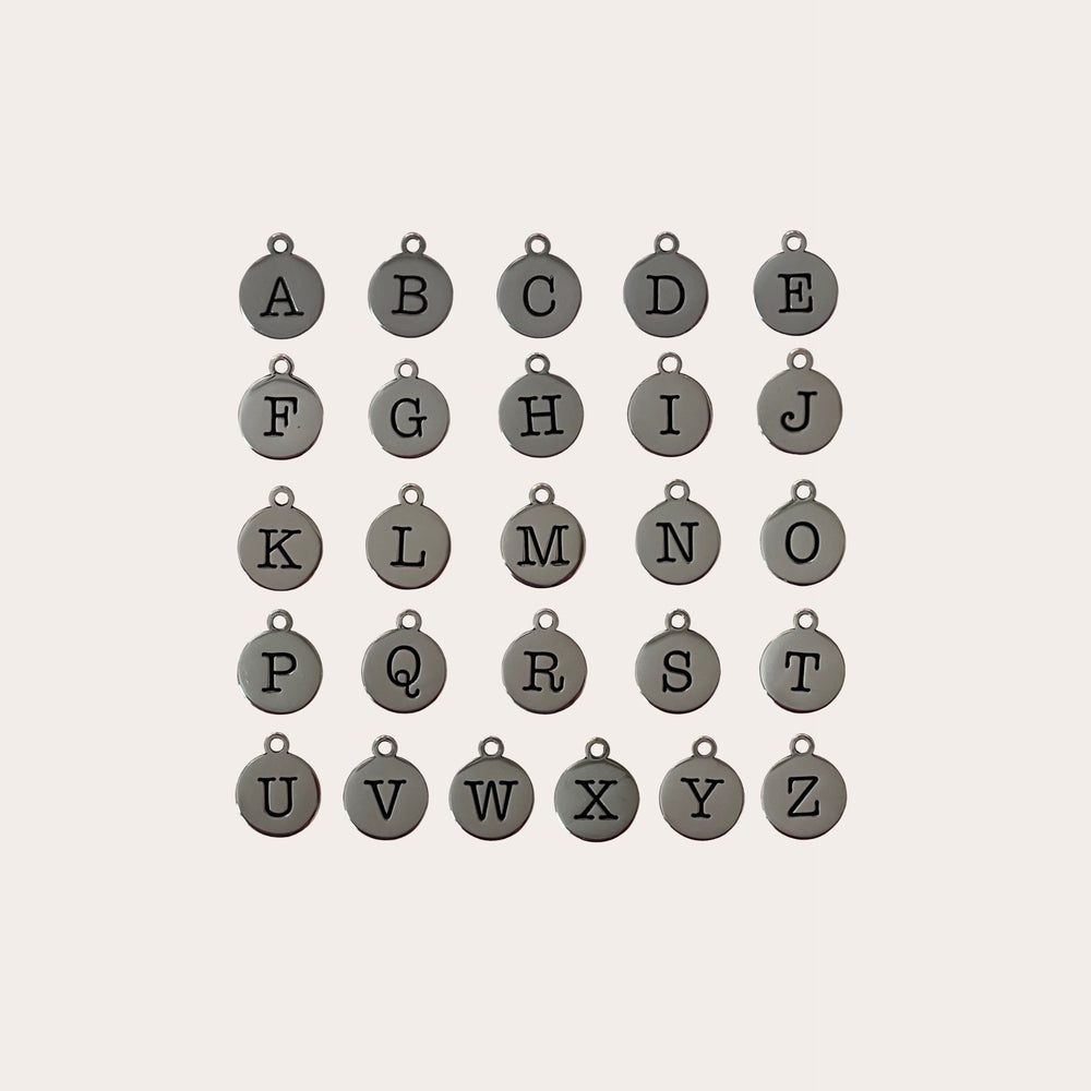Charm medallita letra