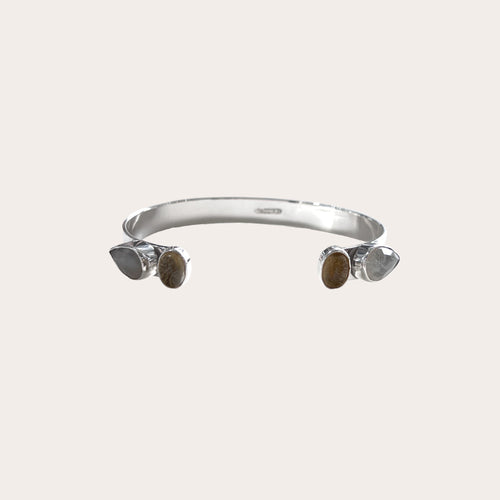 Brazalete doble gota piedras