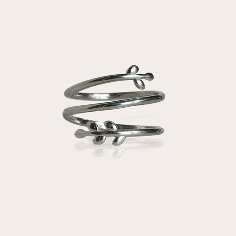 Anillo hojitas ajustable