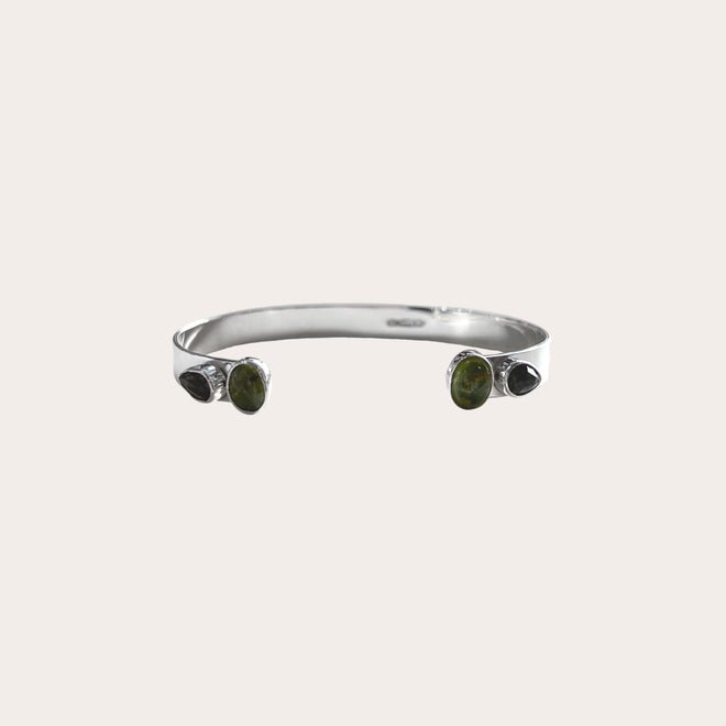 Brazalete doble gota piedras