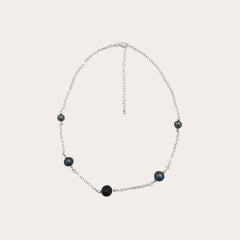 Collar cadena con perlas negras